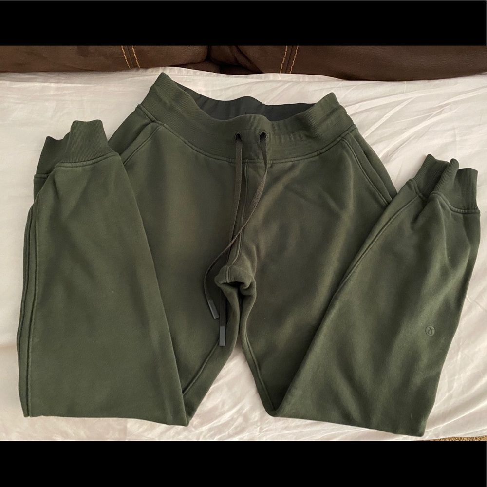 Lululemon joggers